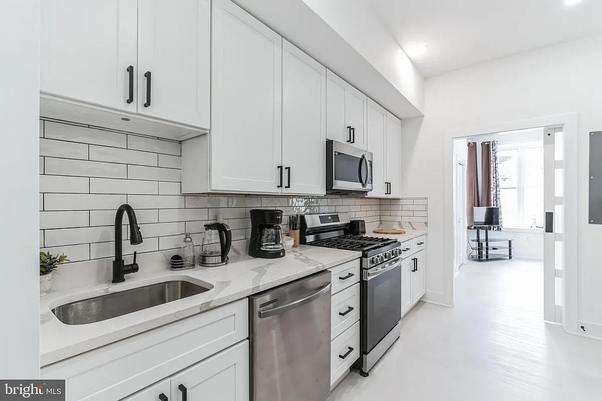 Building Photo - 33 Florida Ave NE #3