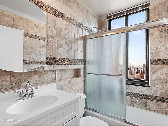 4th image of 407 Park Ave S #Phb