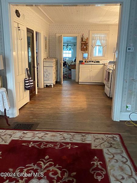 5th image of 532 3rd Avenue