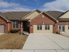 2nd image of 1874 Royalglen Dr