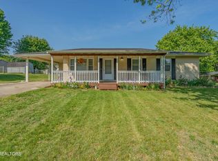 415 Coffee Ln, Loudon, TN 37774