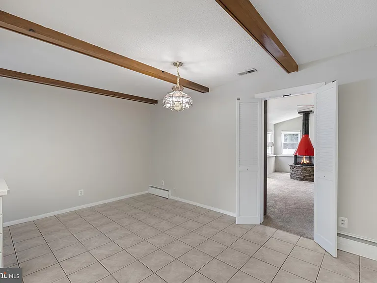8005 Woodholme Cir — Photo 10