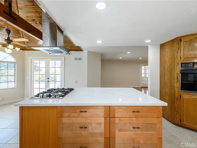 21786 Santaquin Dr — Photo 21