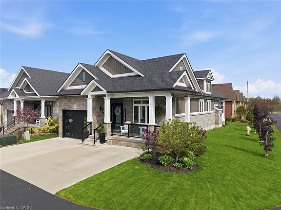 2nd image of 80 New Lakeshore Rd #30
