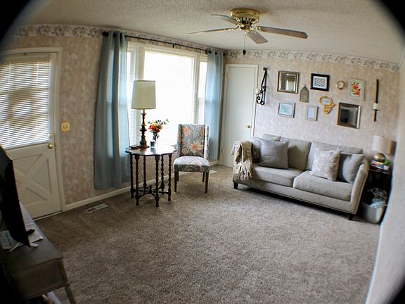 3rd image of 116 Pana Dr #A