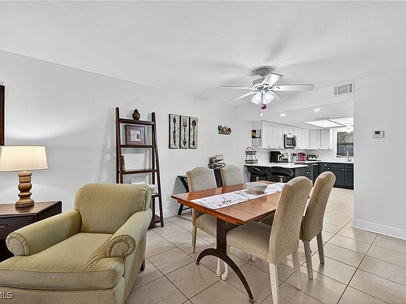 4th image of 10022 Oxfordshire Ln APT 104