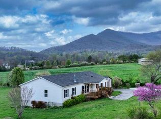 1303 Trackrock Church Rd, Blairsville, GA 30512