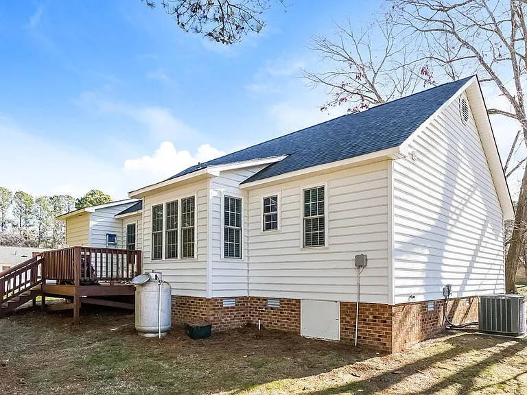 602 Coventry Dr — Photo 19