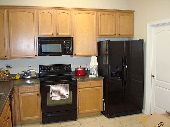 5th image of 1541 Lake Villa Dr