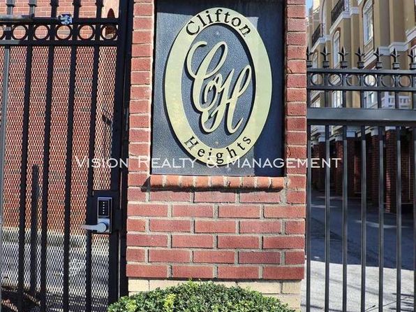 829 Clifton Heights Ln NE