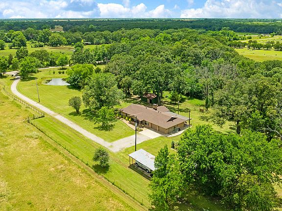 3rd image of 848 County Road 15300