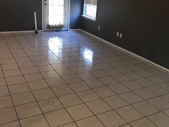 2nd image of 2639 Quamasia Ave