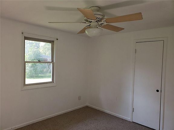 5th image of 209 Cottonwood Dr