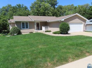 2711 S Royce St, Sioux City, IA 51106
