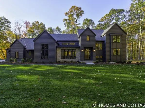 15654 River Trce, West Olive, MI 49460