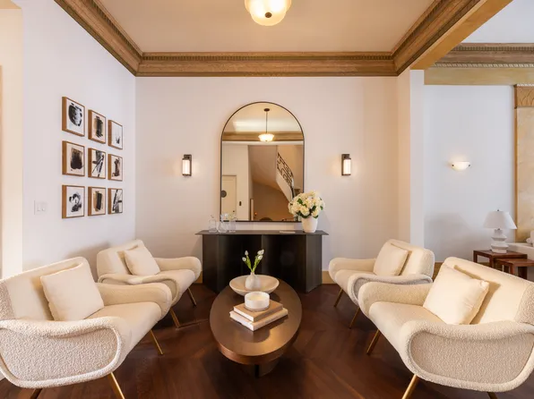 49 East 80th Street image 14 of 30