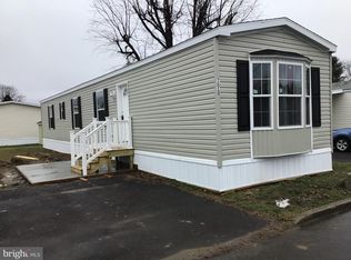 7818 Hampton Dr, Morrisville, PA 19067