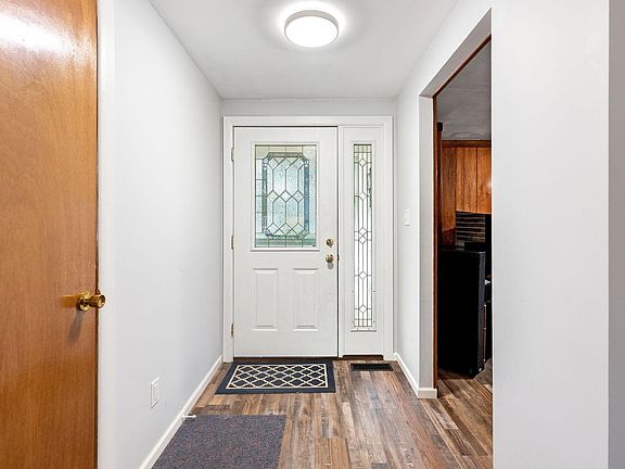 2nd image of 7625 Harcourt Dr