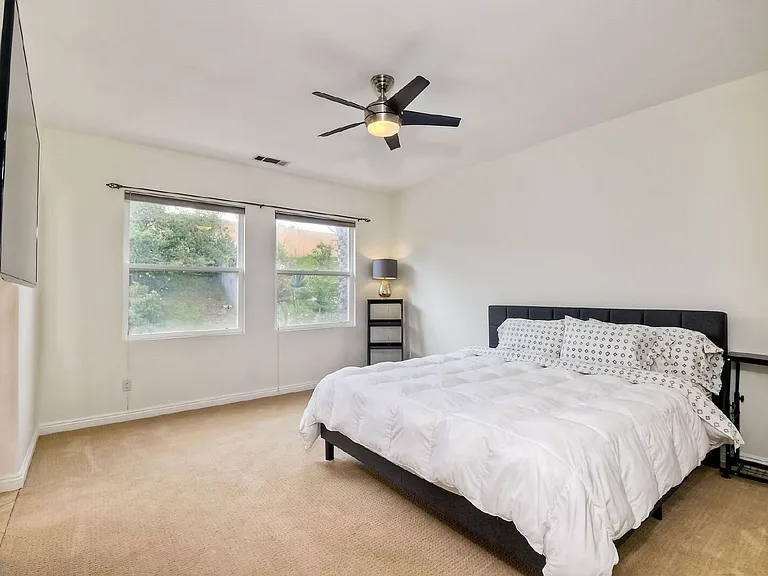 6057 Paseo Carreta — Photo 21