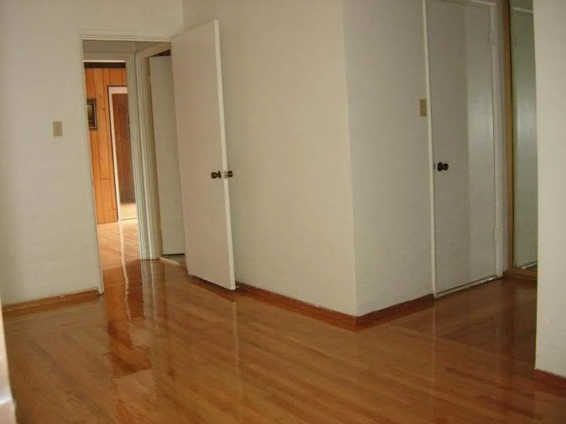 1358 Ridgewood Dr