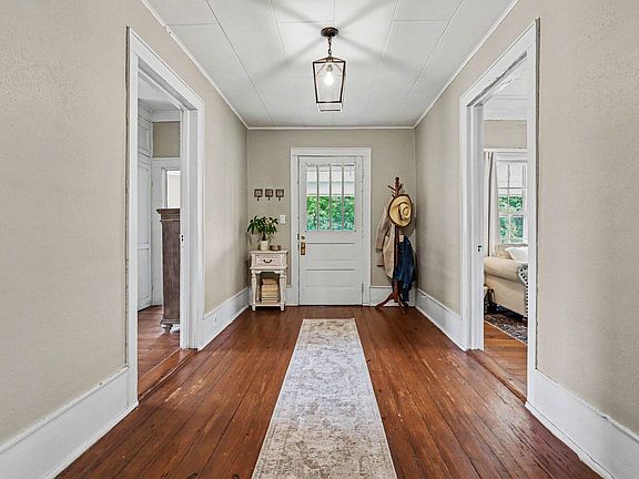 4th image of 11219 Burgess Rd