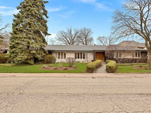 6461 N Longmeadow Ave, Lincolnwood, IL 60712