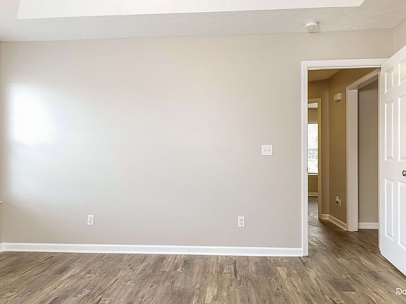 5th image of 133 Cimmaron Dr