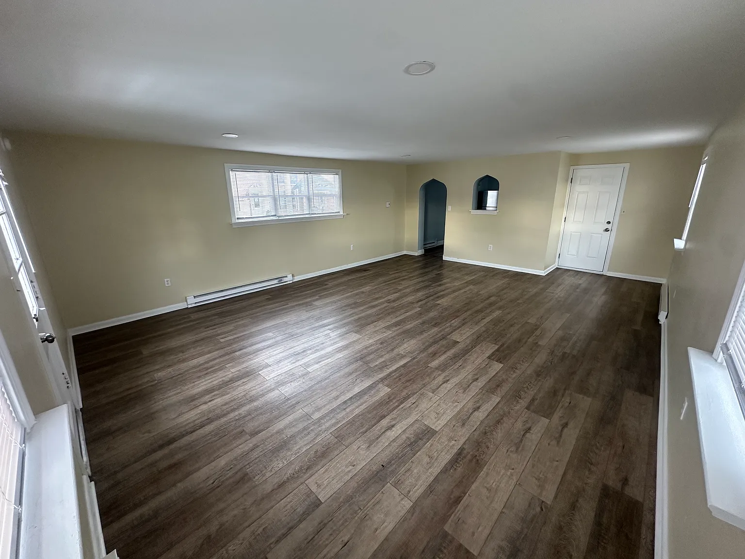 2 bed, $1,600 — Photo 1