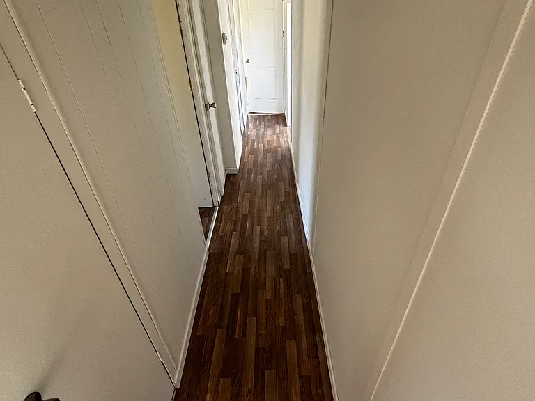 111 Corman Cir — Photo 10