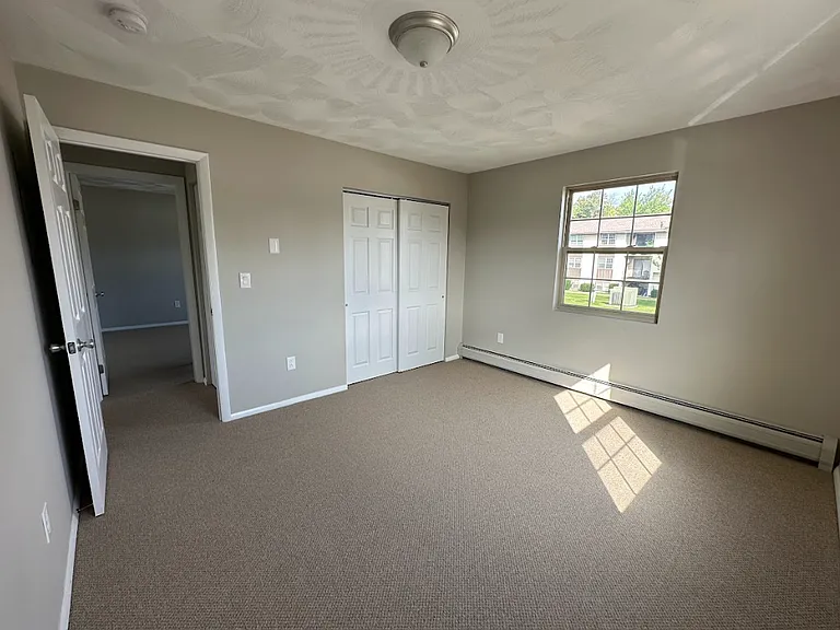 2 Wood Rd #B4 — Photo 8