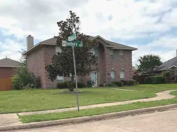 8202 Danbury Ct, Rowlett, TX 75089