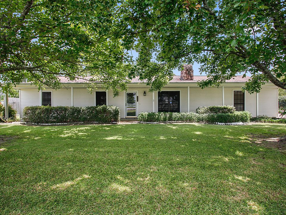 1st image of 4331 Carlyss Dr