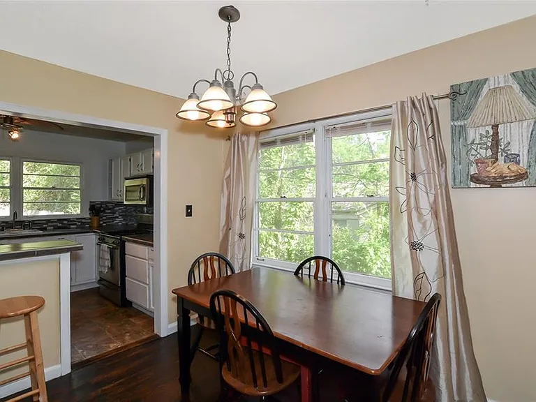 Breakfast nook