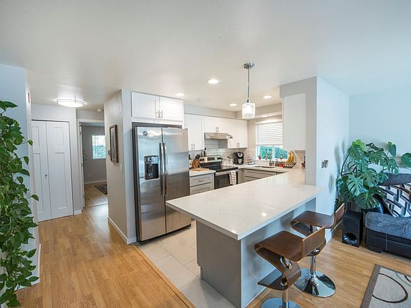 4th image of 17129 NE 80th St #17129