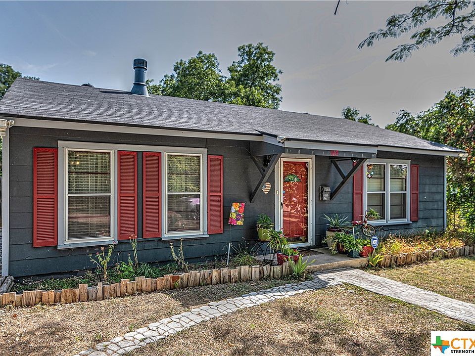1st image of 103 E Lorrie Ave