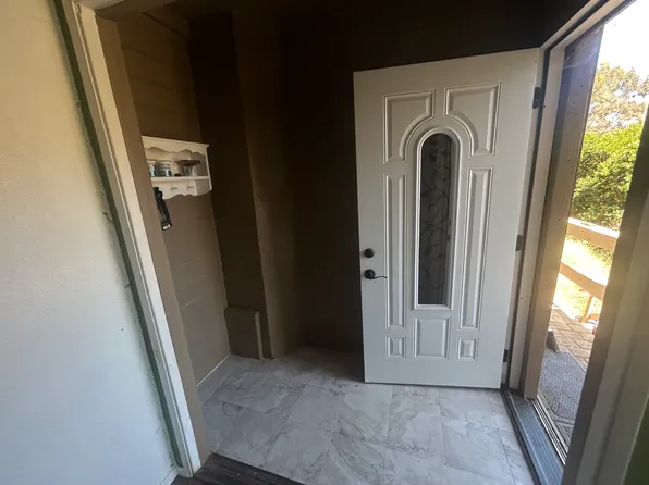 1921 Dentro De Lomas, Bonsall, CA 92003