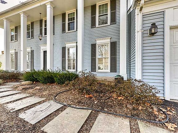 2nd image of 2776 Mansway Dr