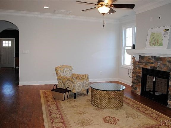 4th image of 1441 Helmsdale Dr #16