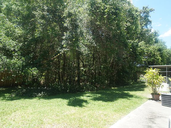 4th image of 12757 Sunland Ct