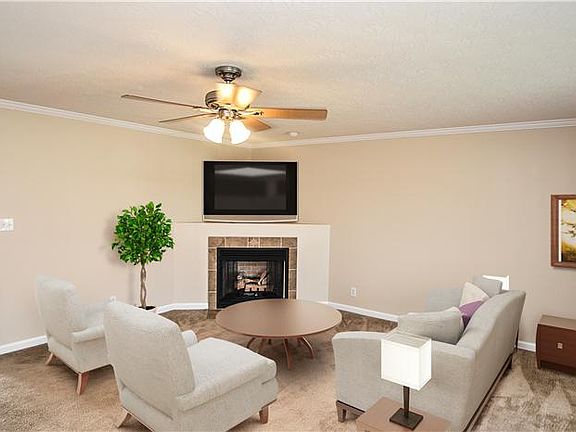 2nd image of 3020 Outfitters Dr