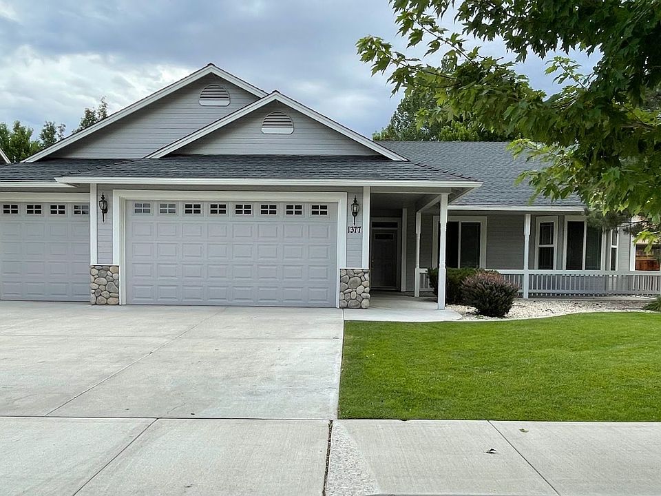 1st image of 1377 Elges Ave