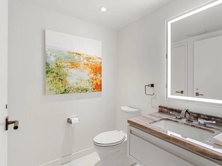 150 Seaport Blvd #C — Photo 20