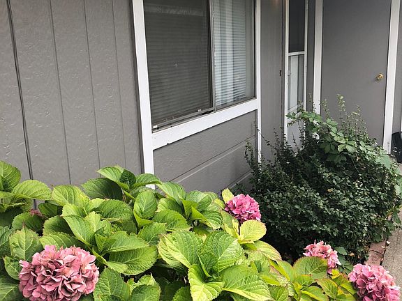 2nd image of 705 E Crown Ave #705
