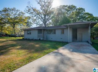 3340 Berry Dr, Bessemer, AL 35023