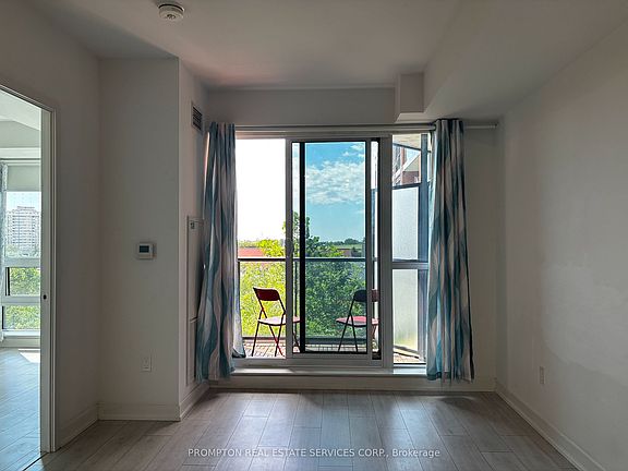 3rd image of 31 Tippett Rd #436