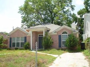 1003 Carver St, Savannah, GA 31415