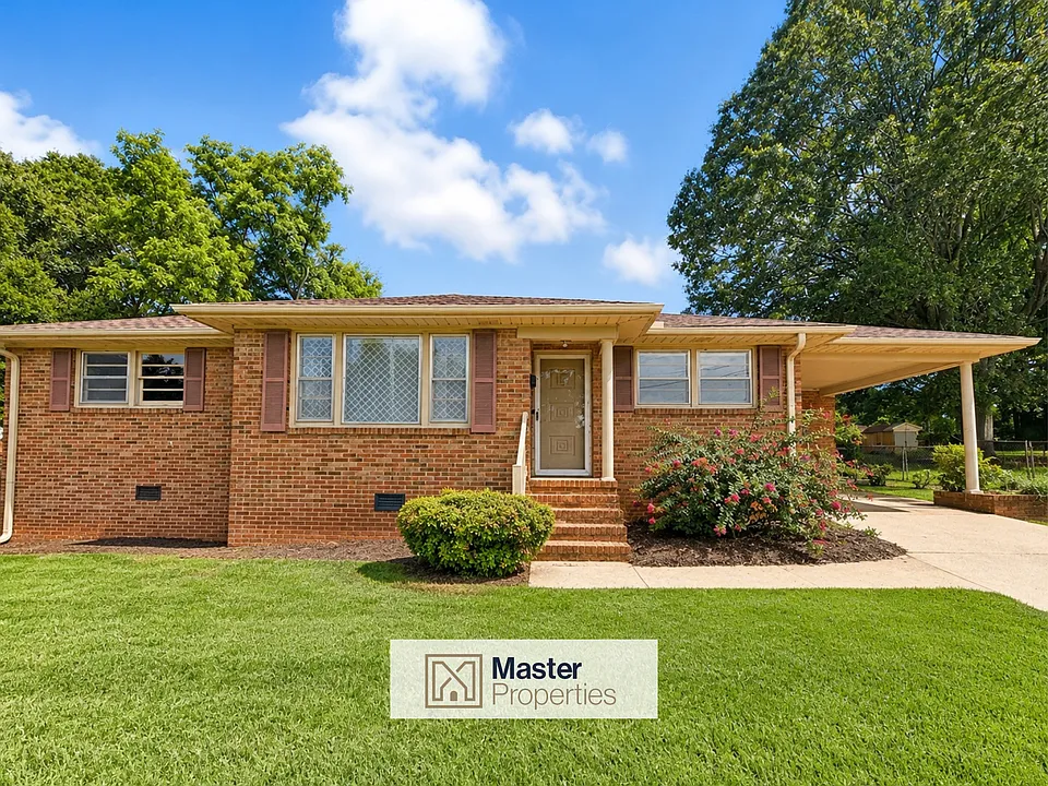 3 Lynhurst Dr