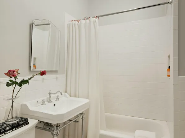 40 Remsen Street image 9 of 9