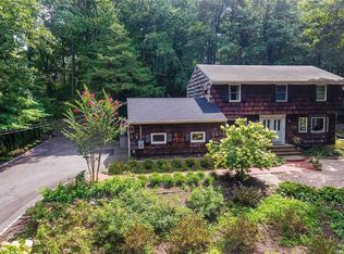 21 Centerport Rd, Greenlawn, NY 11740