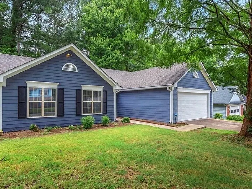 956 Forest Path